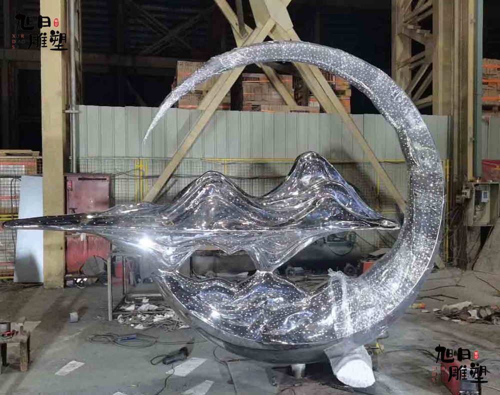 湖南不銹鋼鏡面LED燈光雕塑高3米
