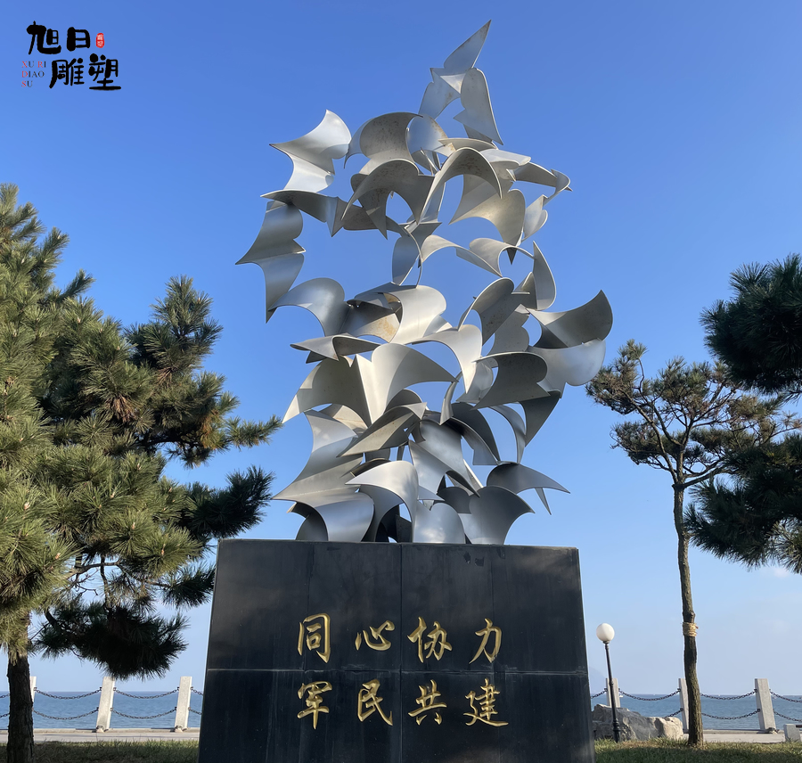  青島不銹鋼雕塑高度7米 